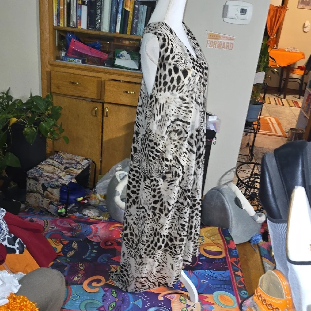 NWOT Jennifer Lopez Asymmetrical Leopard Print Dress - Black and White - Picture 3 of 7